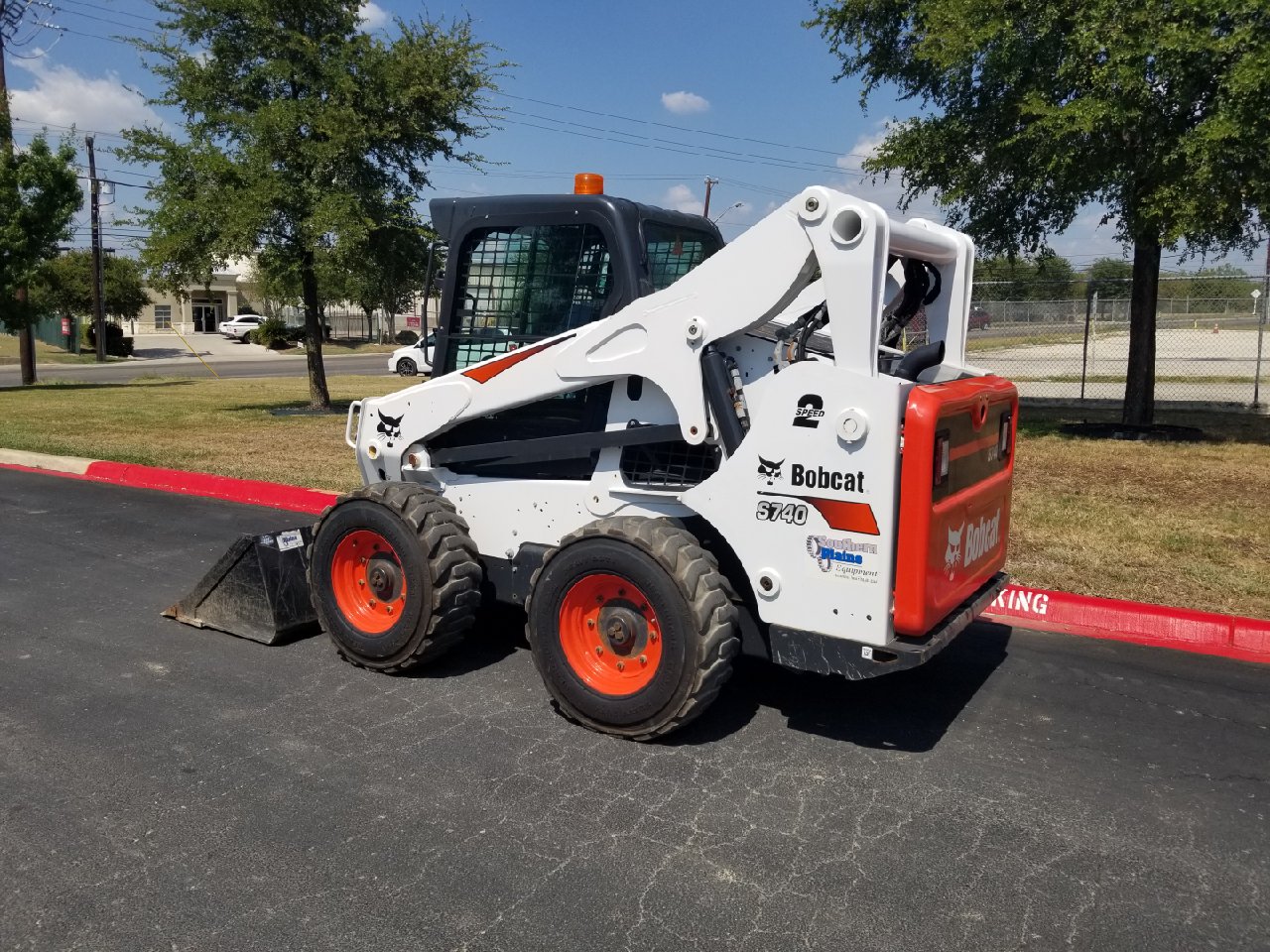 #20073 2018 Bobcat S740 (2) - Southern Plains Equipment